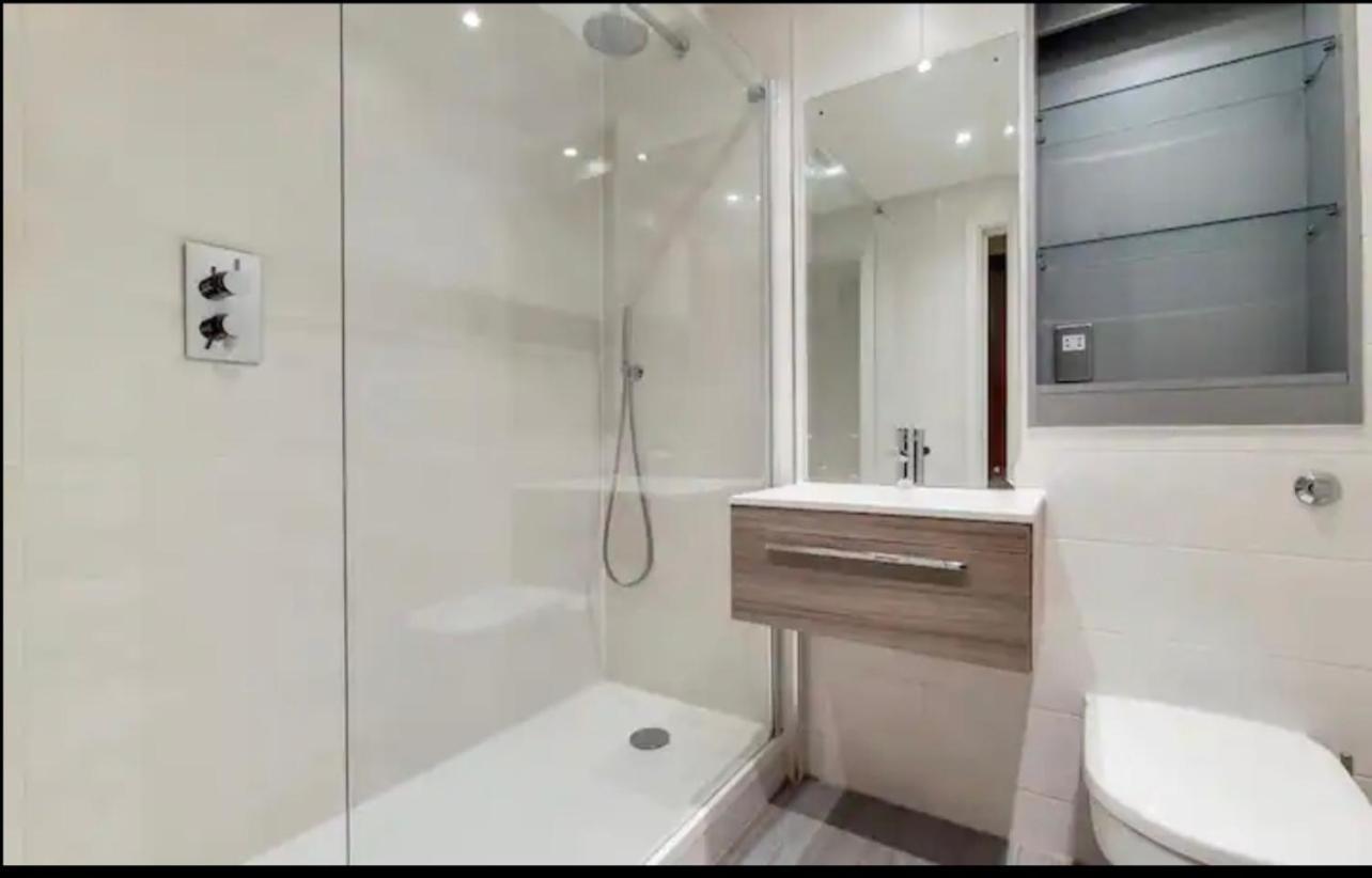 Luxury Apartment Riverside London Exterior photo